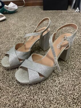 Sparkling Silver Block Heel Sandals - Women